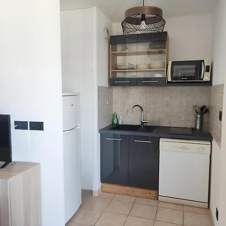 Apartmán Avec Terrasse Et Parking En Centre D'uzes